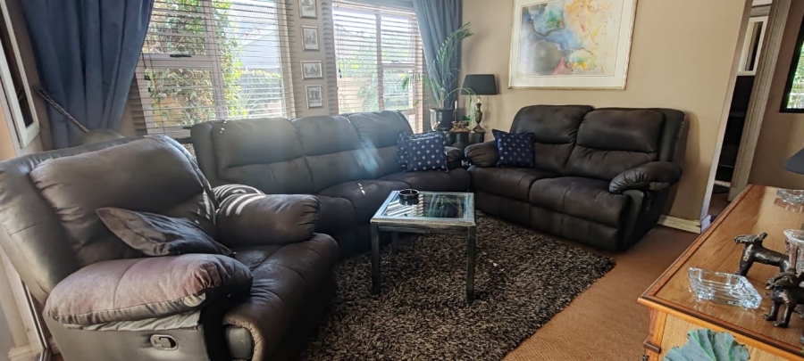 4 Bedroom Property for Sale in Melodie North West